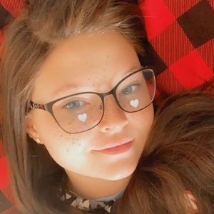 Meet your Posher, Angelena